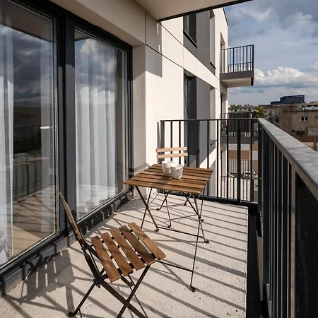 Pomorska - 50m2 With Balcony - By Rentujemy Apartament *