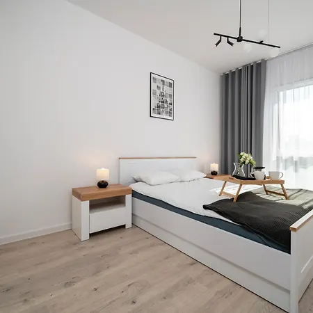 Pomorska - 50m2 With Balcony - By Rentujemy Apartment Lodz
