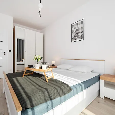 Pomorska - 50m2 With Balcony - By Rentujemy Apartment Lodz (Lodz)