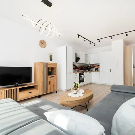 Pomorska - 50m2 With Balcony - By Rentujemy *