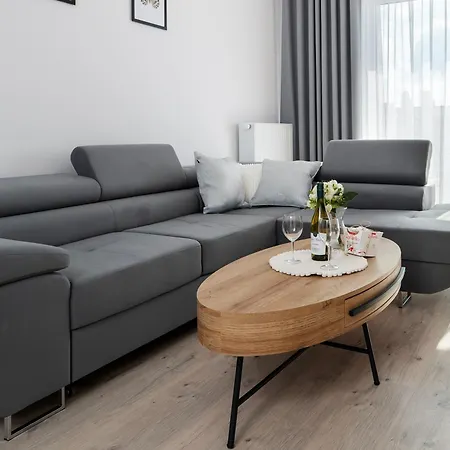 Pomorska - 50m2 With Balcony - By Rentujemy Apartament *