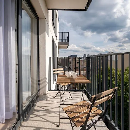 Apartment Pomorska - 50m2 With Balcony - By Rentujemy