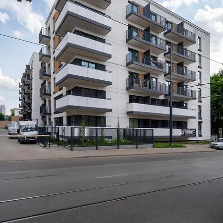 Apartment Pomorska - 50m2 With Balcony - By Rentujemy Lodz
