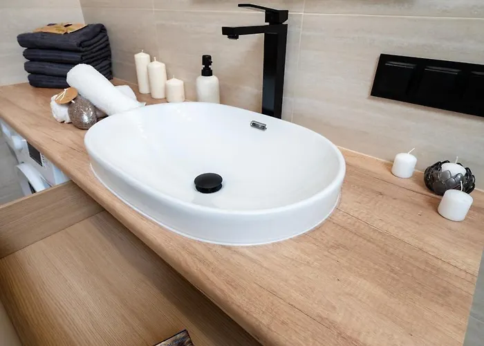 Pomorska - 50m2 With Balcony - By Rentujemy *